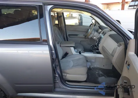 2008 Mercury Mariner I4 from USA, damaged, VIN 4M2CU81Z08KJ17486